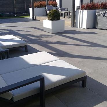 Solido Ceramica Cemento Smoke 80x80x3 cm. rett
