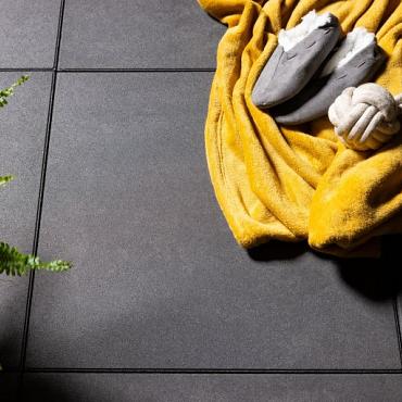 Vadena Gris Negro 60x60x4 cm